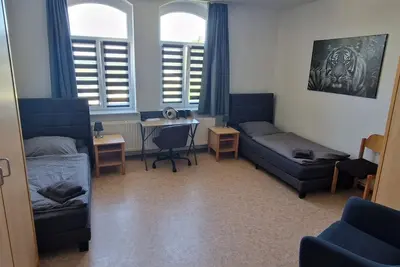 Image de Double room Bad Dürrenberg - Guesthouse Heinrich Heine Schule