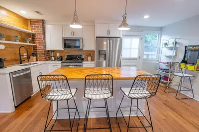 Image de Modern Marlboro Magic - 2br Home in Park Circle