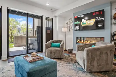 Image de Eden Escape at the Pointe | Golf | Hot Tub