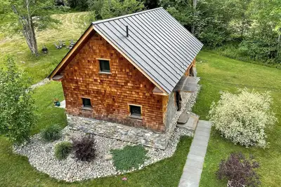 Image de Passive House: Modern Stone Country Cottage
