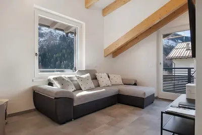 Image de Appartement \"Cà Dei Nane\" avec vue sur les montagnes, balcon et Wi-Fi
