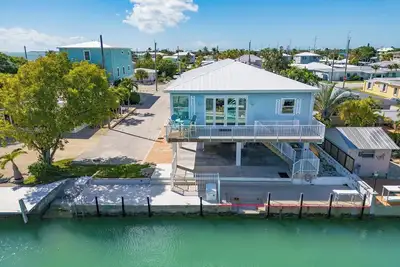 Image de P47 - New on the rental market! 2 bedroom, 2 bathroom home with deep water. . .