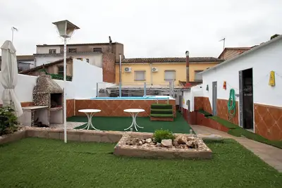 Image de Maison de campagne \"Carmen House\" avec piscine privée, Wi-Fi et climatisation