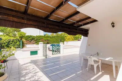Image de Maison de vacances 'La Villetta Dei Romani 449' avec terrasse privée et climatisation