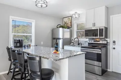 Image de Condo on Table Rock Shoreline in Kimberling City-Free Attraction Tickets-Boat Dock