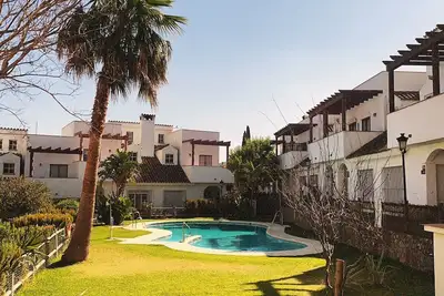 Image de Maison de vacances 'Las Lagunetas' avec vue sur la montagne, piscine partagée et terrasse privée