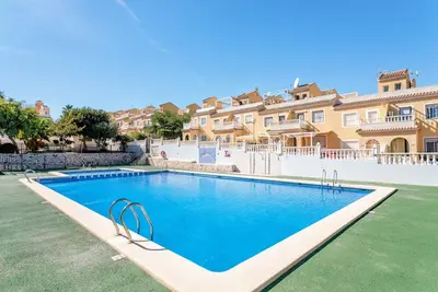 Image de Appartement 'Duplex En Gran Alacant' avec piscine partagée, Wi-Fi et climatisation