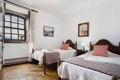 Image de Chambre 'Quarto 1 - Casa Do Adro' avec vue sur la montagne, Wi-Fi et climatisation