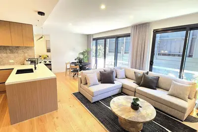Image de Your 2 Bed Hampton Haven w. parking