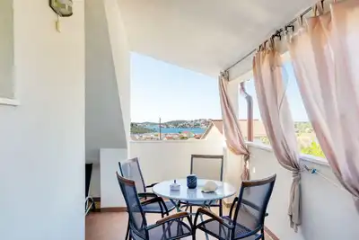 Image de Appartement de deux chambres avec le balcon et la vue sur le mer Stupin Celine, Rogoznica (A-23257-b)