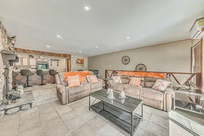 Image de 16 Mi to Ski Apache: Ruidoso Condo