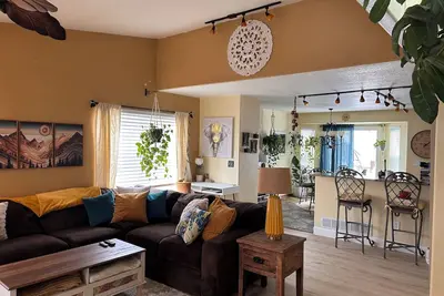 Image de Charming 3-bedroom 2-full bathroom house in serene Littleton