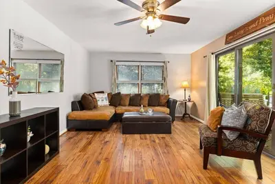 Image de Whaler's Cabin minutes from Ocean City