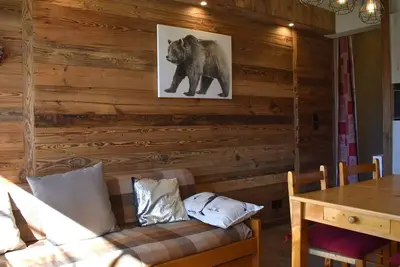 Image de Charmant T2 cabine style chalet, près du centre et télécabines, parfait pour les vacances