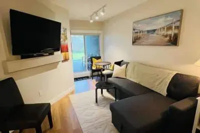 Image de Oceanside Gardens at Pacific Shores, Nanoose Bay - Studio - Pacific Shores
