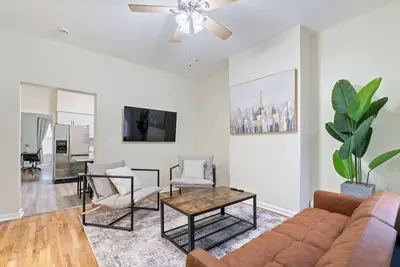 Image de Spacious 2br, 15m to Times Square, Free Parking