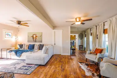 Image de Spacious 4br Ranch Wildlife Firepit Patios