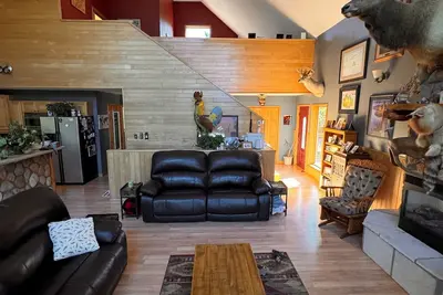 Image de Private 3bdrm Home 1/4 mile from Vermilion w/ Sauna/Log Bar/Attached Garage