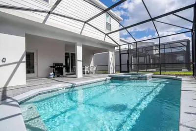 Image de Modern Paradise at Windsor Cay, pool and Game Room