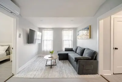 Image de 2 Bed Apt in BlackRock by beach