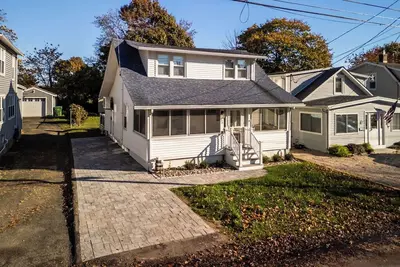Charming 3-bedroom cottage in Old Saybrook with Ac, WiFi