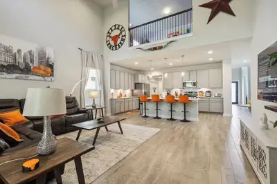 Image de Spacious New Home, 24min from Iah airport & downtown, Game-room, North Houston