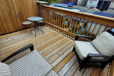 Image de Bright 3 Bedroom\/2 Bathroom Close to Major Transit for Temporary\/Mid-term Rental