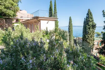 Image de Merveilleuse maison de vacances privée avec climatisation, Wifi, Tv, patio, animaux admis, parking