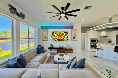 Image de Gulf Access Retreat with Heated Pool