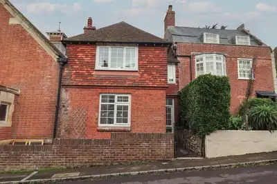Image de 18 Chamberlaine Road, family friendly, with a garden in Weymouth