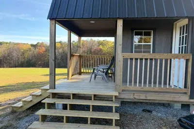 Image de Hunting Cabin with breathtaking views surrounded by The Shawnee National Forest.