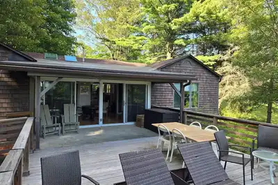 Image de Country Chic Lake House in Pine Plains