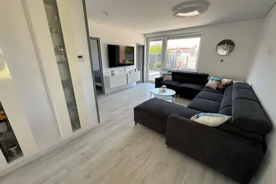 Image de The vacation home is located in the heart of the municipality of Berum, surrounded by forest and lake