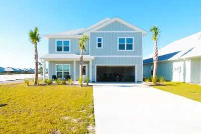 Image de Enjoy a spacious 5-bedroom house all to yourself with easy beach access or Pools