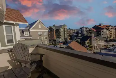 Image de Sl 407: Unbeatable Village & majestic mountain views! Free hot tub!
