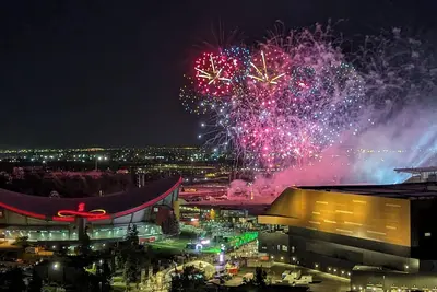 Image de Angelite: Modern 2 bdrm downtown apartment with Free parking, Wi-Fi, great views