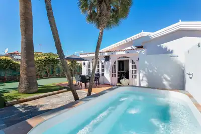 Image de Villa de vacances exclusive à Maspalomas avec piscine chauffée à bulles