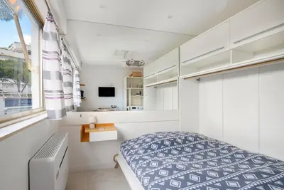 Image de Studio Ensoleillé Marina Baie avec Wi-Fi et climatisation