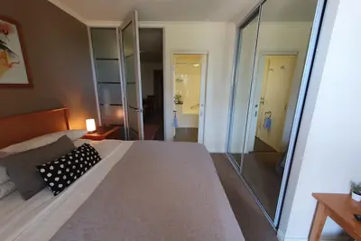 Image de 2 bedroom city central apartment