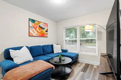 Image de Gnv 4 Bed - Stay 5 mins to Uf - Family and Alumni
