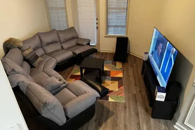 Image de Cozy 1-bedroom apartment in Buckhead Atlanta with WiFi, Ac, fitness room, etc.