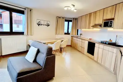 Image de Charmant appartement au cœur de Montalbert avec balcon et parking privé, proche des pistes
