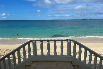 Modern Beachfront Two-Story 1br - Steps to the sea