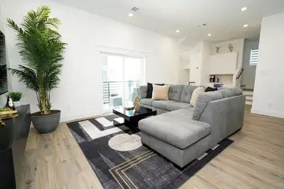 Image de Newly Built Home W/Rooftop - 5 Mins From Downtown