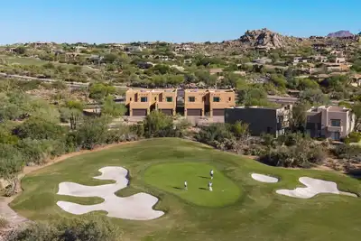 Image de 3 Villas/30 Guests: Walk to Troon North Golf Club