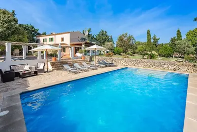 Image de Villa Morell - Quatre Chambres Villa, Couchages 8