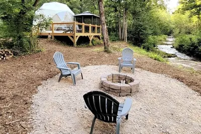 Image de Geodome Creekside, a great getaway, with Wifi!