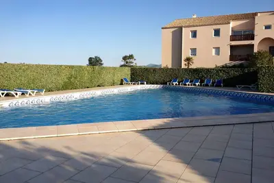 Image de Calme, Standing, Tres Grande Terrasse, Piscine, 800 M De La Plage, Refait A Neuf