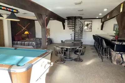 Image de Check out El Saguaro at Lookout Estates Condos