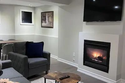 Image de Chic 2-bedroom corporate apartment in enchanting Whitby with Ac, WiFi